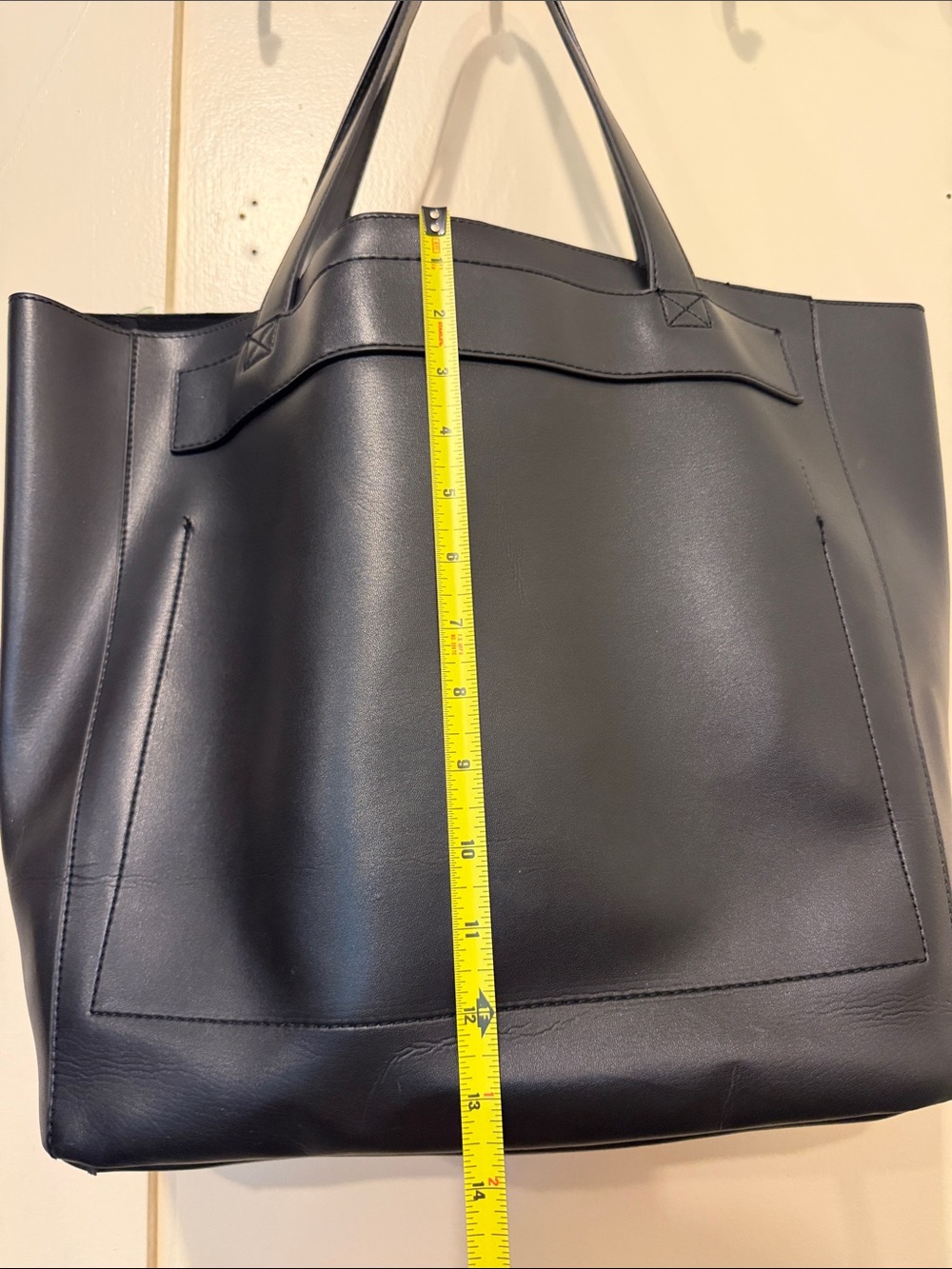 Classic Black Leather Tote Bag - Minimal Everyday Carry - Picture 5 of 6